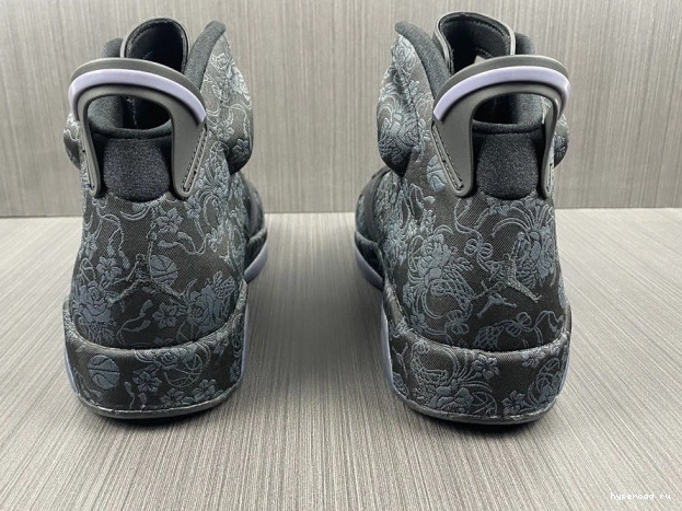 (W) DB9818-001 6 Black Jordan SD Retro Triple 0630